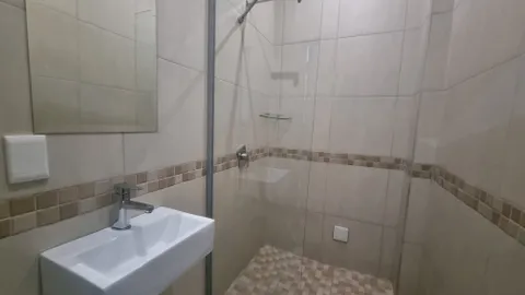 198 Oxford Road, Illovo (2)